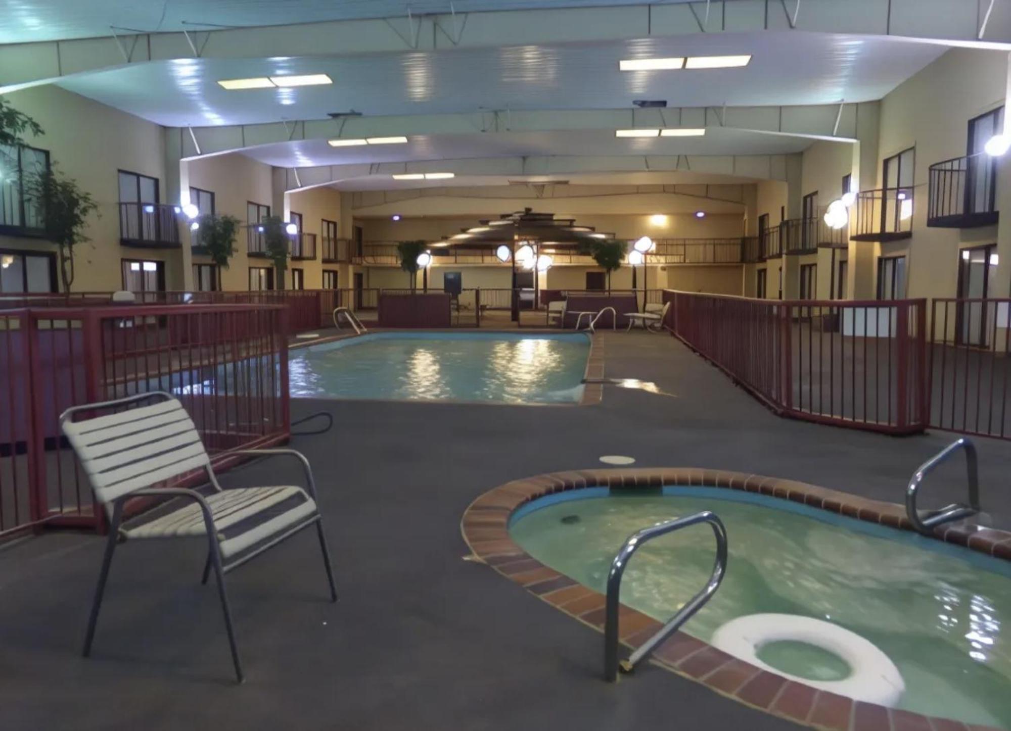 Regency Inn & Suites 알투스 외부 사진