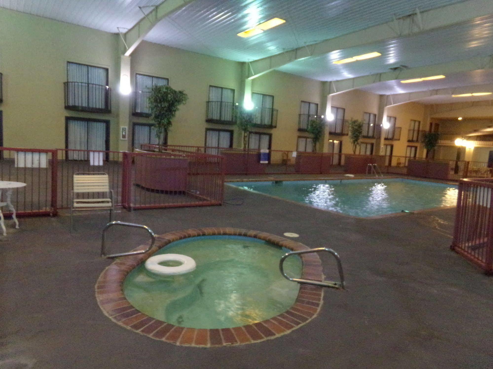 Regency Inn & Suites 알투스 외부 사진
